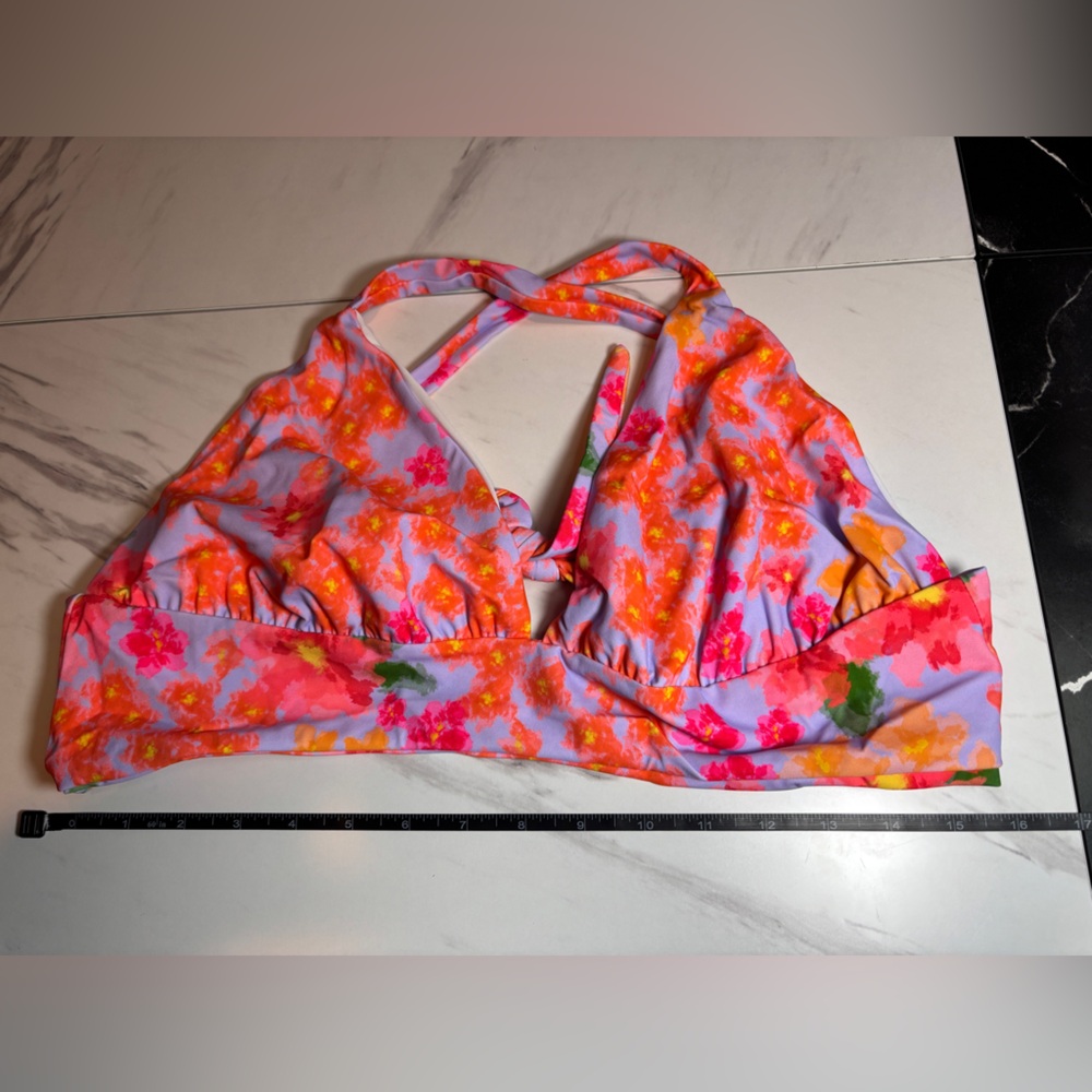 The Cheeky Bikini 'Uplift' Plunging Bikini Top XL / Blossom